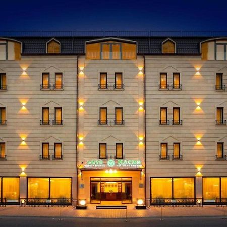 Nacho Hotel Erivan Exterior foto