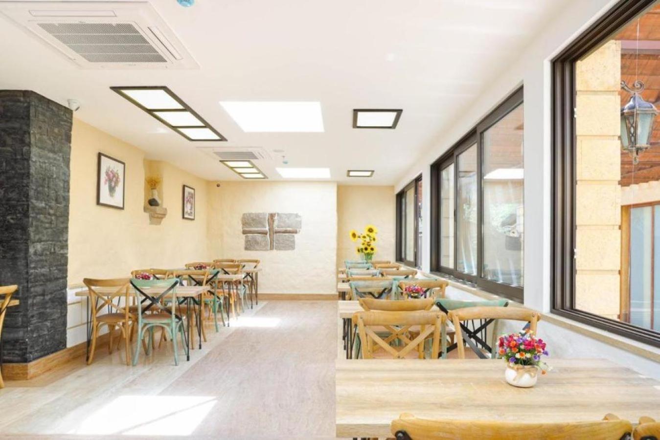 Nacho Hotel Erivan Exterior foto